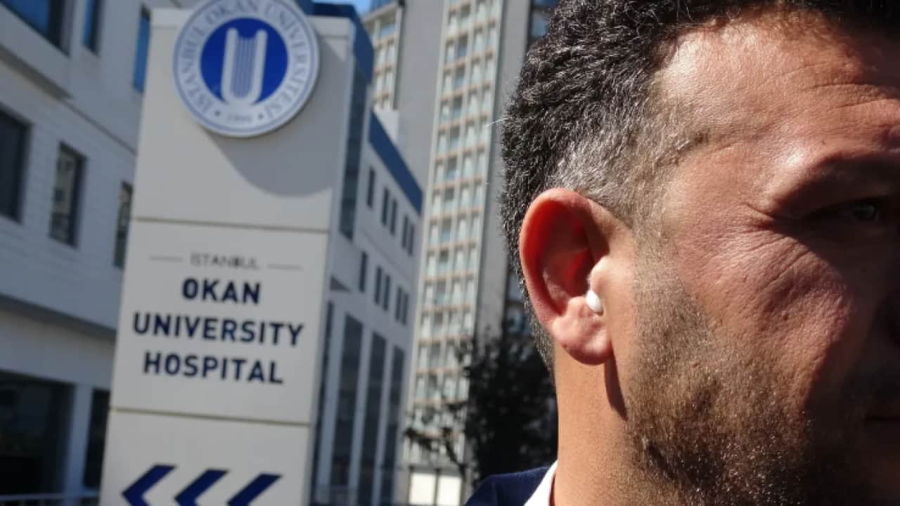 Narkozdan uyandı, hayatının şokunu yaşadı! Doktor yanlış kulağını ameliyat etti