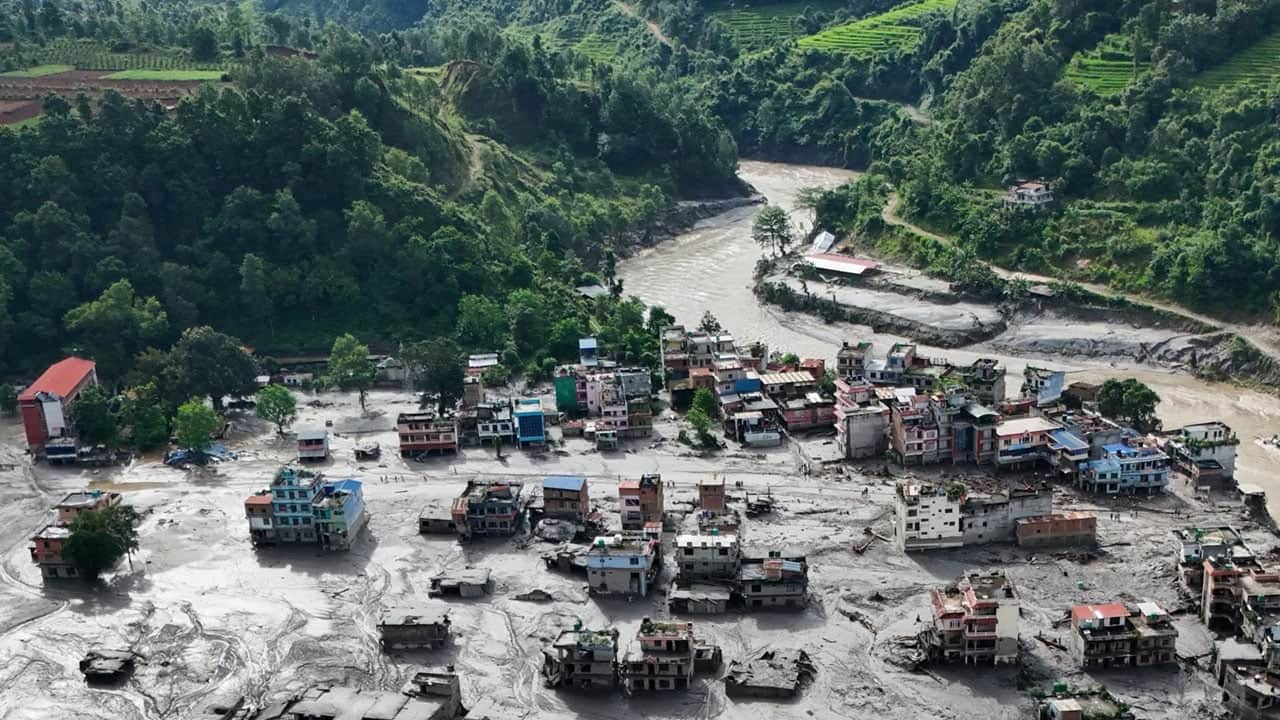 Foto - Nepal’de felaketin boyutu ortaya çıktı! Selin ardından 2,2 milyon ton enkaz kaldı