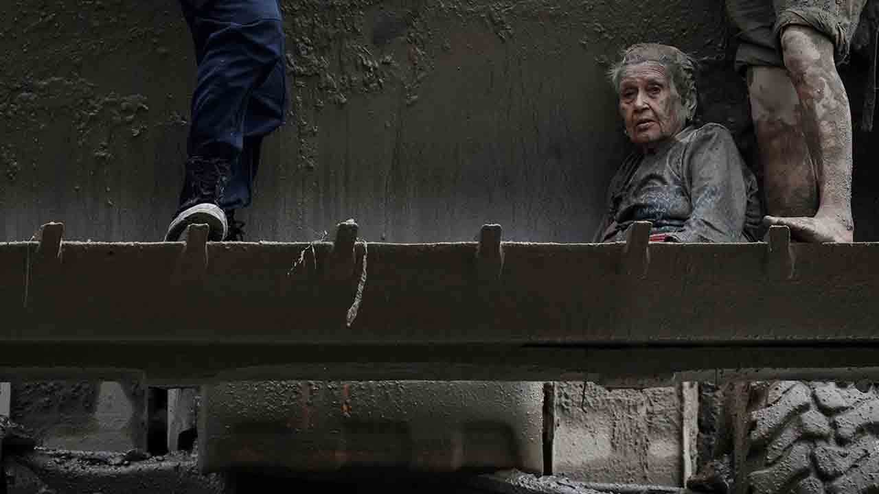 Foto - Nepal’de facianın bilançosu ağırlaşıyor: Cansız bedenlere morglar yetmedi