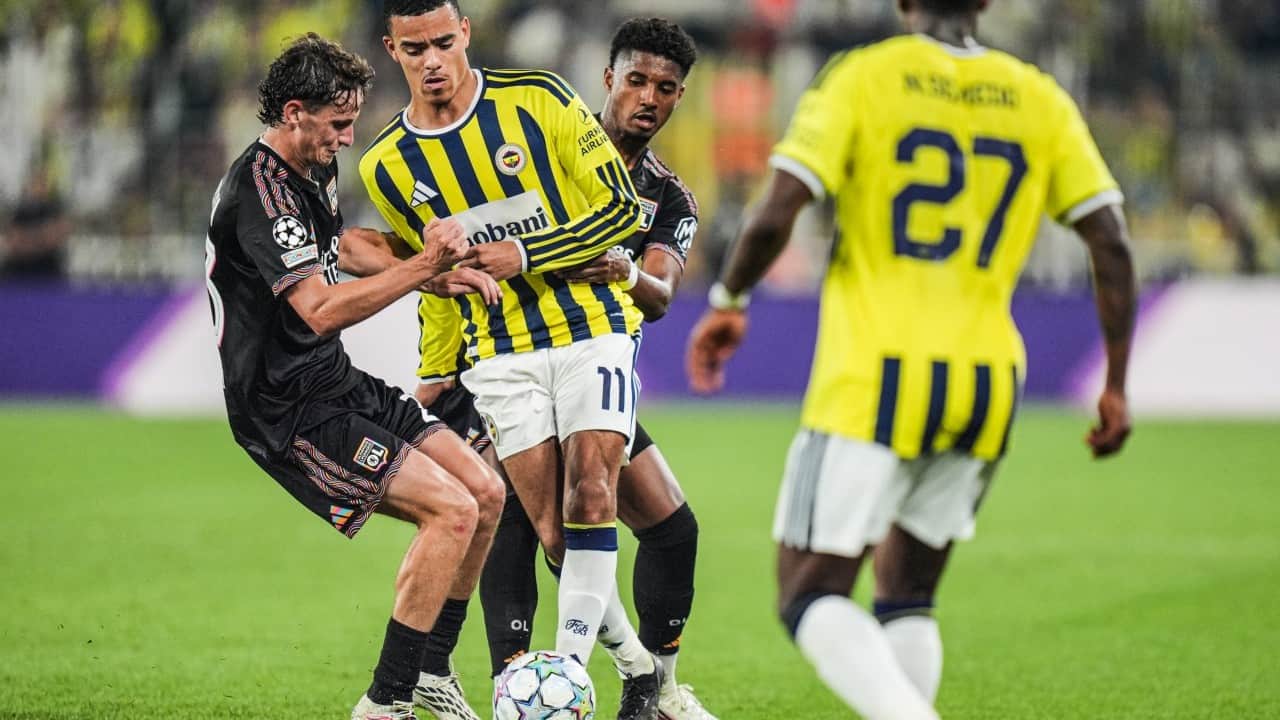Foto - Nihat Kahveci'den Lyon maçı biter bitmez, o futbolcu için olay sözler! Fenerbahçe forması giyemez artık!
