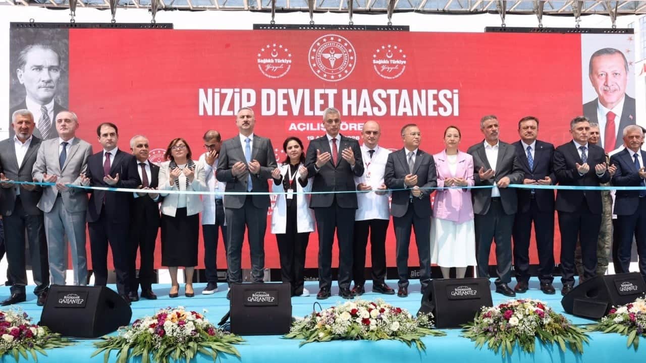 Foto - Nizip Devlet Hastanesi açılış töreni yapıldı! Memişoğlu: Gaziantep'e 21 yeni hasta ve sağlık tesisi inşa ettik...