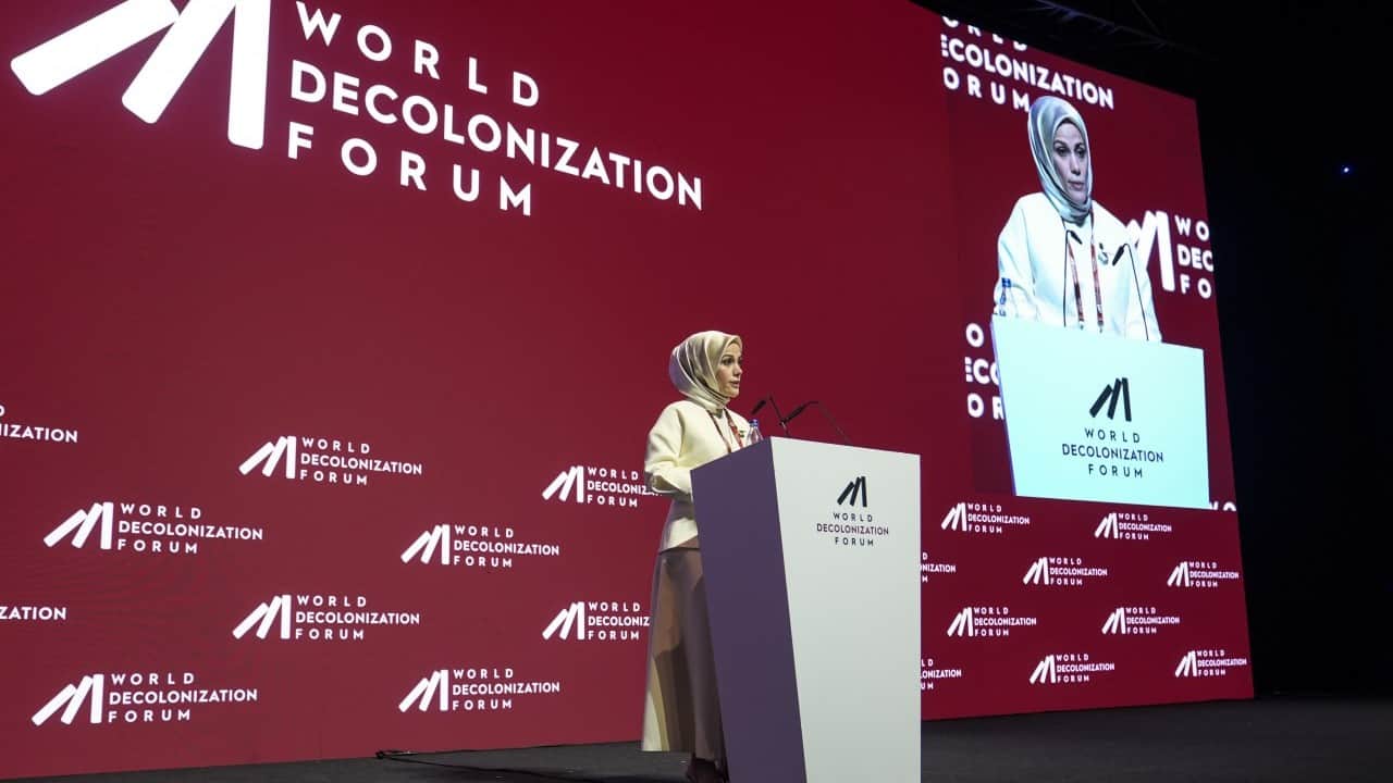 Foto - NUN Eğitim ve Kültür Vakfı Yönetim Kurulu Başkanı Esra Albayrak, 'World Decolonization Forum'da konuştu