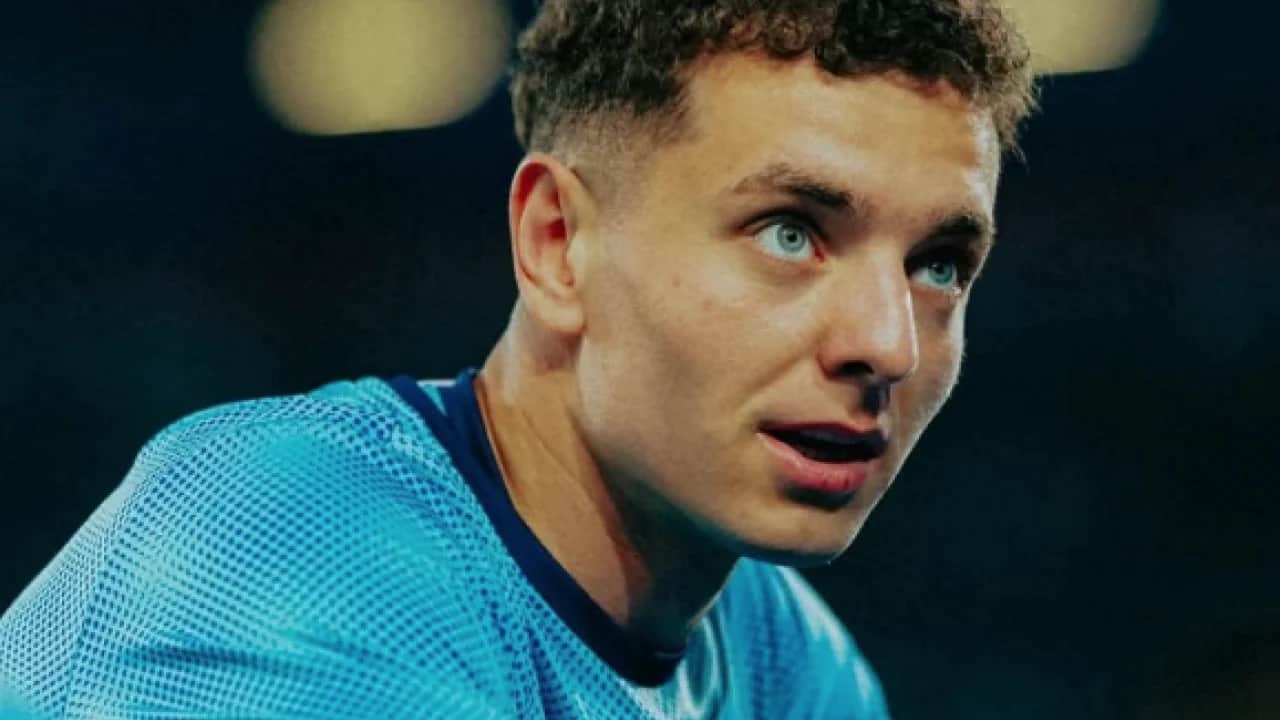 O oyunu sonrası olanlar oldu! Demirovic maske, asıl teklif Fisnik Asllani'ye