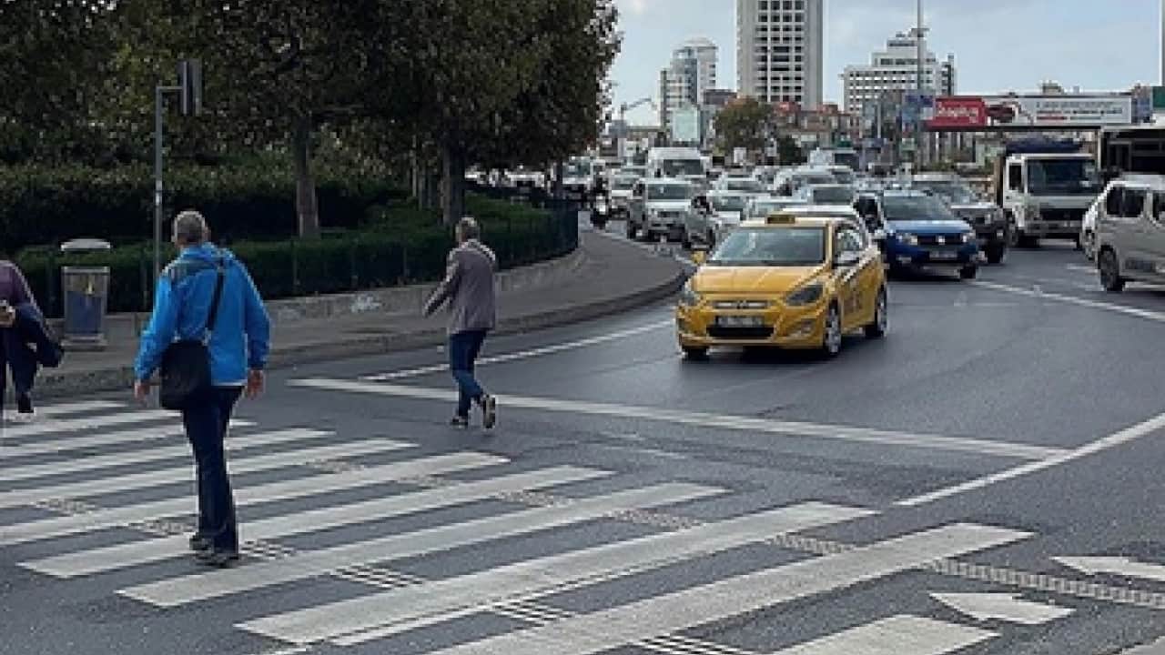 Foto - Obsesif kompulsif bozukluk... Kaldırım çizgisine basmamak sadece bir oyun olmayabilir