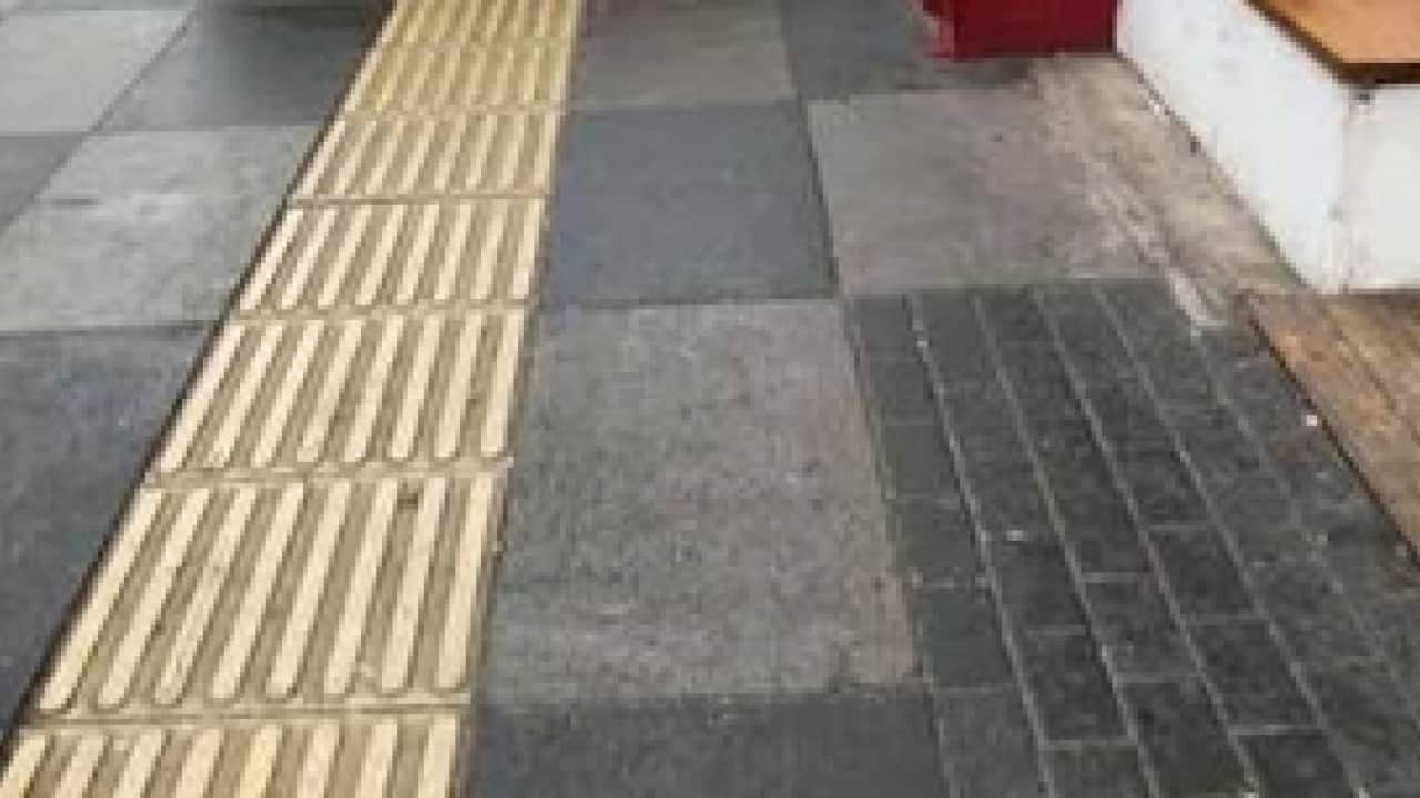 Foto - Obsesif kompulsif bozukluk... Kaldırım çizgisine basmamak sadece bir oyun olmayabilir