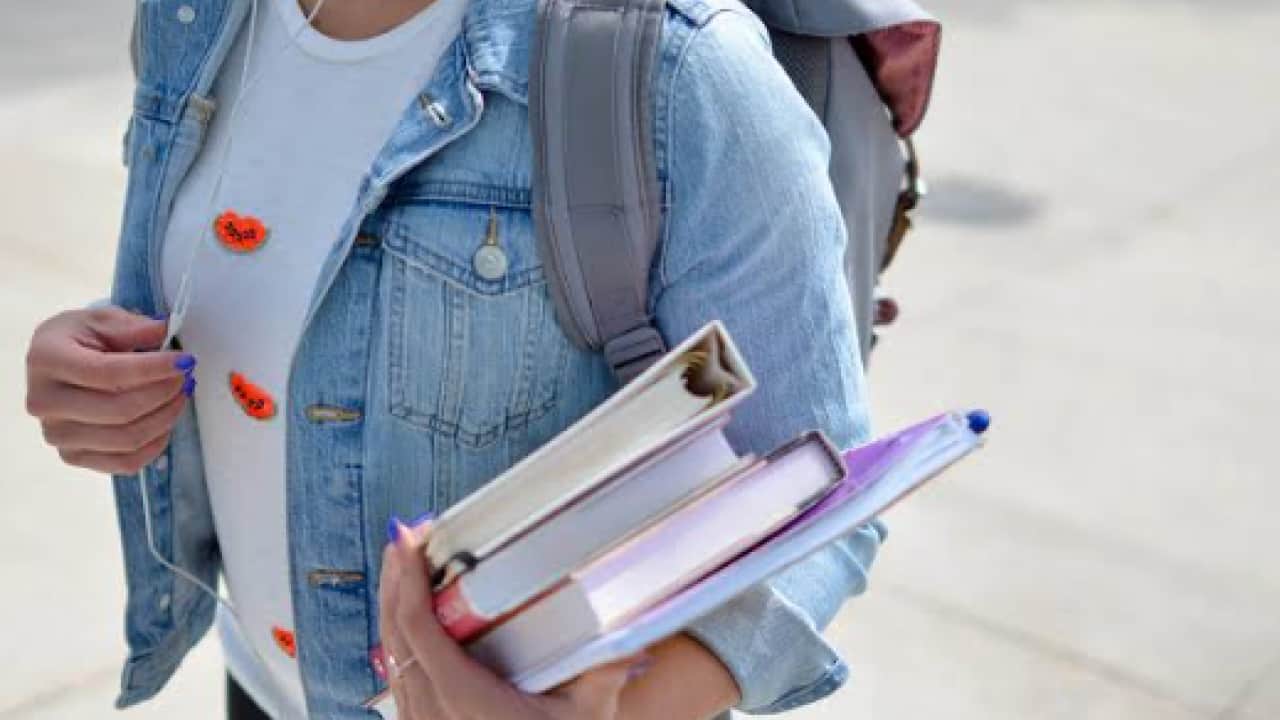 Foto - Okula dönüş araştırmasında çarpıcı alışveriş sonuçları… Velilerin gözü giyimde öğrencinin bilgisayarda