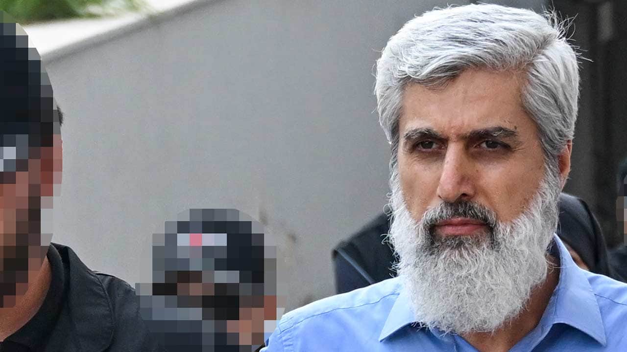 Foto - Okuttuğu kitaplara bakın! Kuytul gençleri böyle zehirlemiş