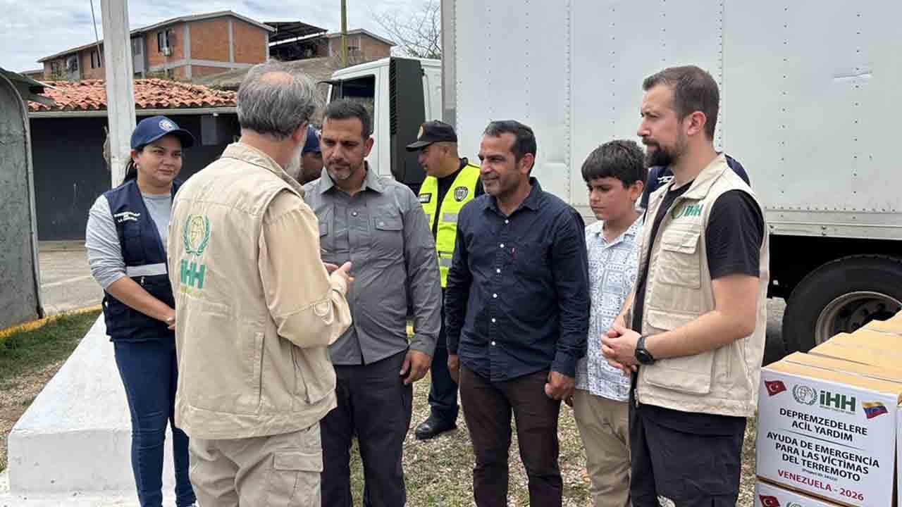 Foto - Okyanus ötesine acil yardım! Venezuela’da İHH yaraları sarıyor