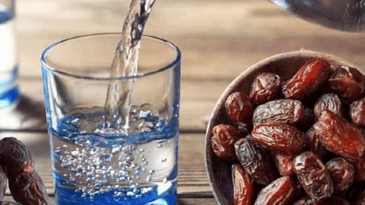 Foto - Onbir ayın sultanına adım adım giderken... Uzmanlardan iftarda suyu peş peşe içmeyin uyarısı