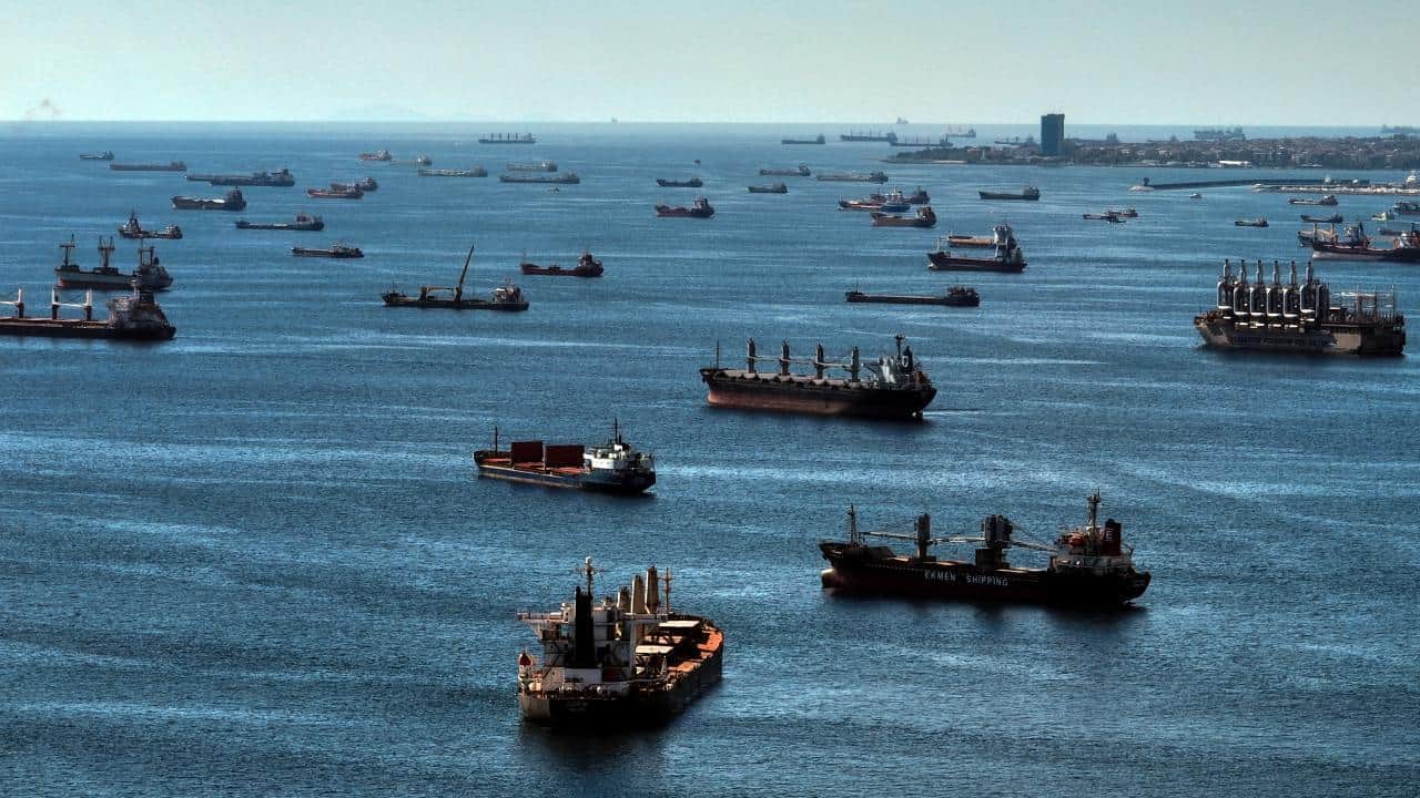 Foto - Onlarca tehlikeli madde yüklü gemi burada bekliyor İstanbul yüzen bomba tehdidi altında