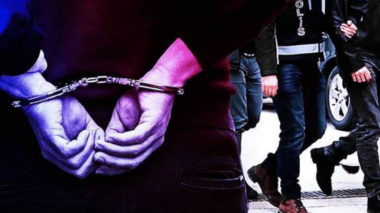 Foto - Örgütün askeri mahrem yapısına darbe: 8 ildeki operasyonda 5 FETÖ’cü tutuklandı
