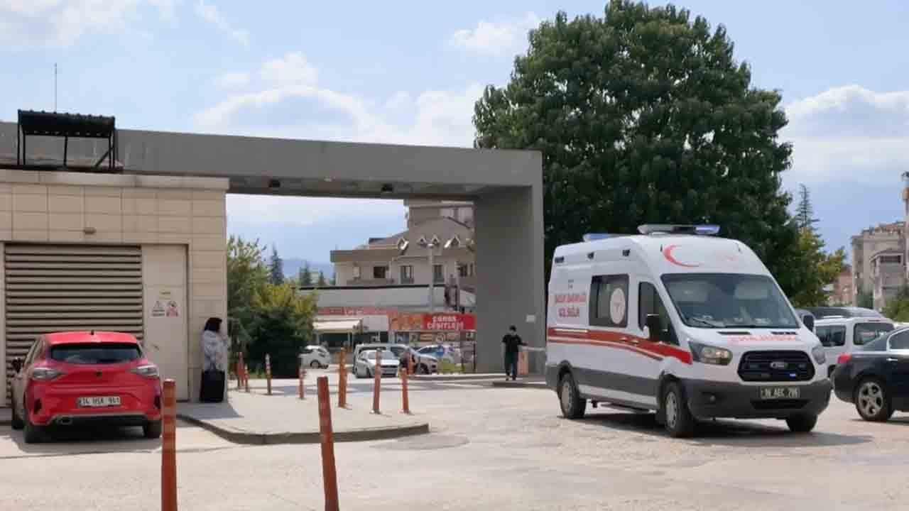 Foto - Ormanda feci kaza: Tomruğa sıkışan işçinin 6 parmağı koptu!