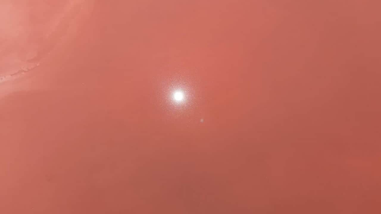Foto - Ortopedik rahatsızlıkları olanlar akın ediyor! Tuz Gölü pembe renge büründü