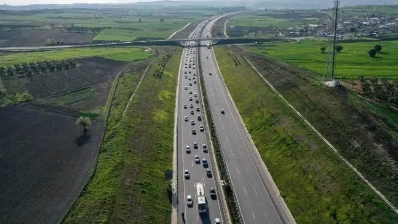 Foto - Otoyol ve köprülere gelen zamma AK Partili isimden sitem