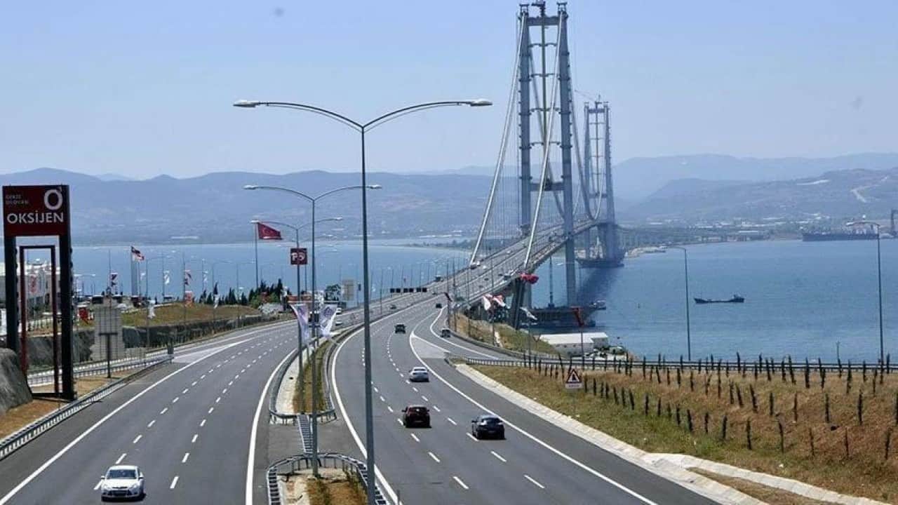 Foto - Otoyol ve köprülere gelen zamma AK Partili isimden sitem