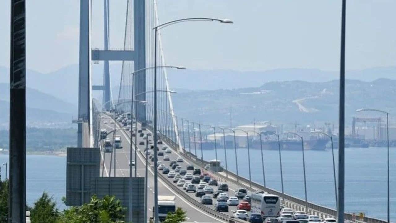 Foto - Otoyol ve köprülere gelen zamma AK Partili isimden sitem