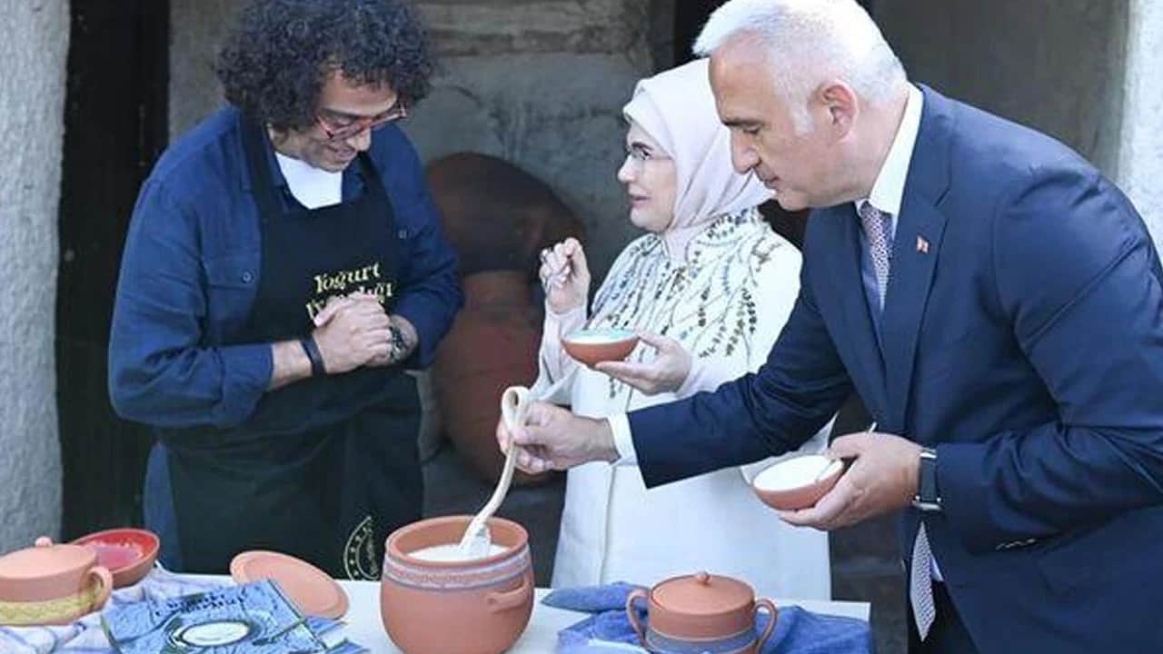 Oxford Üniversitesi tarafından 'Yoğurt Uygarlığı' İngilizceye çevrildi
