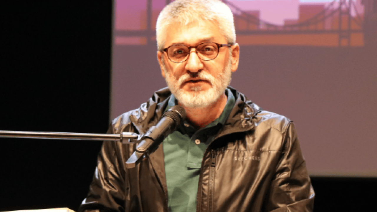 Foto - Özcan Ünlü'den yapay zekâ için çarpıcı uyarı: Artık son kavşağa geldik!