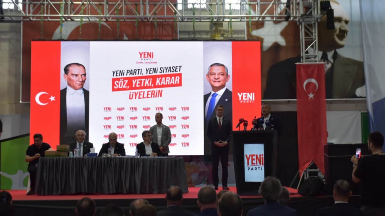 Foto - Özel’in bu sözünü atın arşive! Özgür’ün bileti milletin cebinde