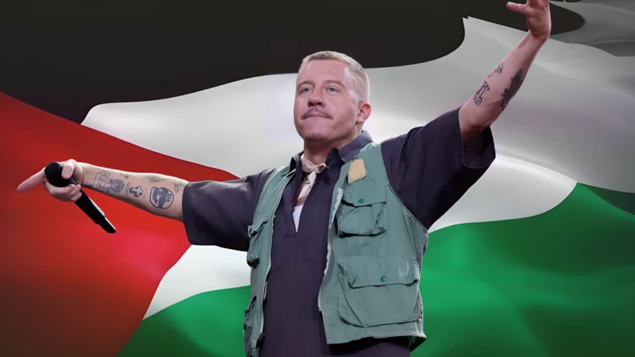 Foto - 'Özgür Filistin' haykırışı Siyonistleri rahatsız etti: Adalet haykıran sanatçıya alçak sansür!