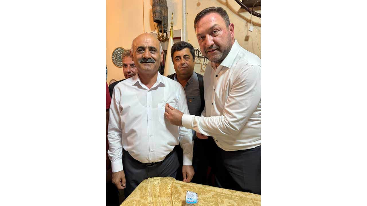 Foto - Özgür Özel ve saz arkadaşlarını yıkacak haber