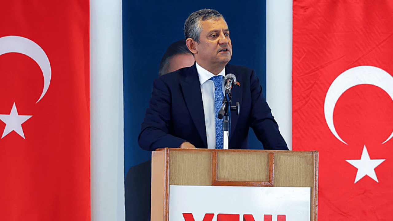 Foto - Özgür Özel vitrine alamadı: Şaibeli isimlere depo yolu