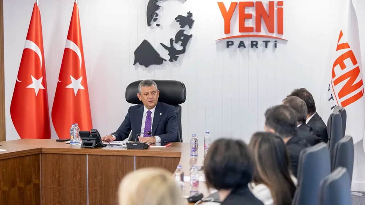 Foto - Özgür Özel’in feleğini şaşırtacak haber! Fatura ortaya çıktı! Bedeli çok ağır olacak
