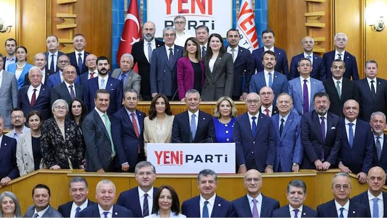 Foto - Özgür Özel’in feleğini şaşırtacak haber! Fatura ortaya çıktı! Bedeli çok ağır olacak