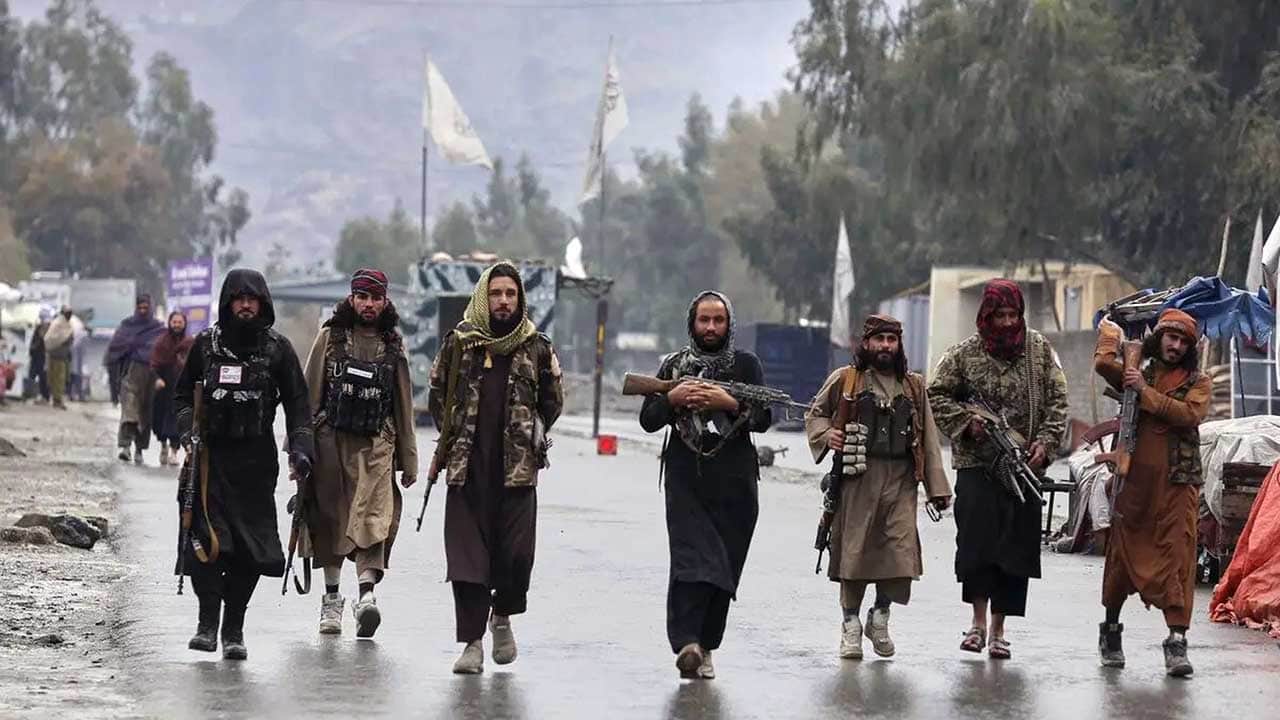 Foto - Pakistan-Afganistan savaşı devam ediyor! 297 Taliban üyesi hayatını kaybetti