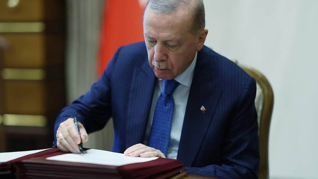 Foto - Partilerin oy oranları ortaya çıktı! İşte Cumhurbaşkanı Erdoğan’ın masasındaki son anket