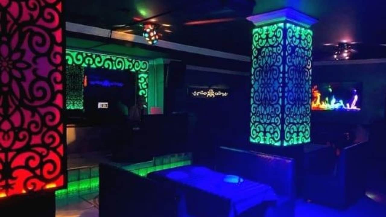 Foto - Pavyonlar kapatılmalı
