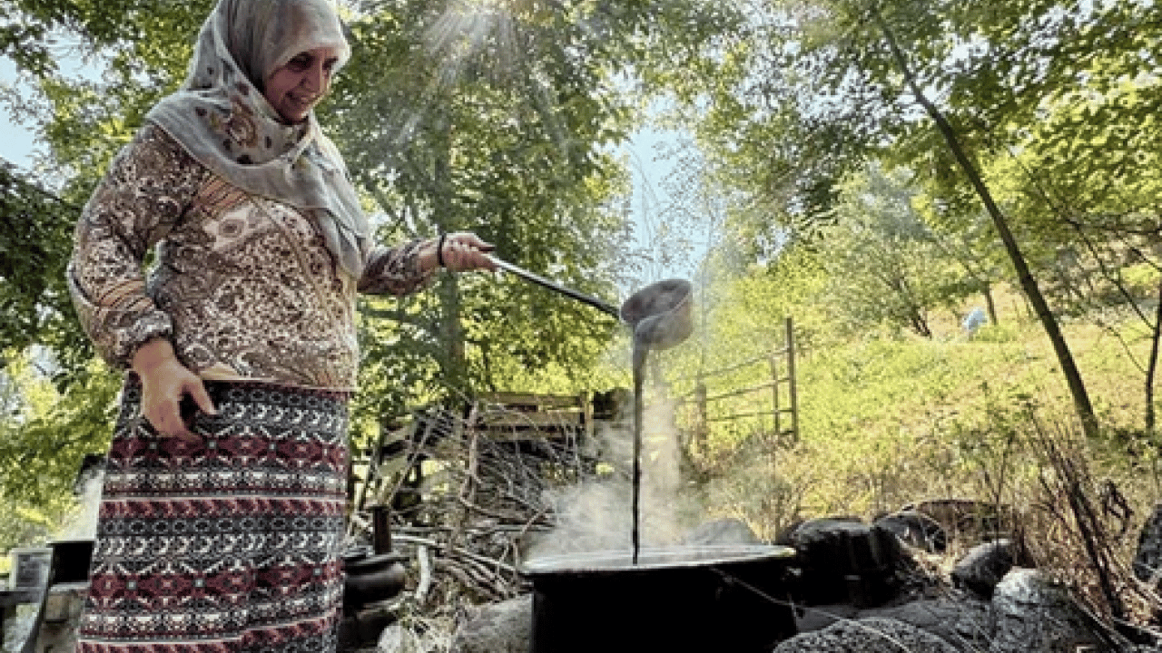Foto - Pekmez mesaisi başladı: Uzun uzun kaynatılıyor... Yurt dışından bile talep var