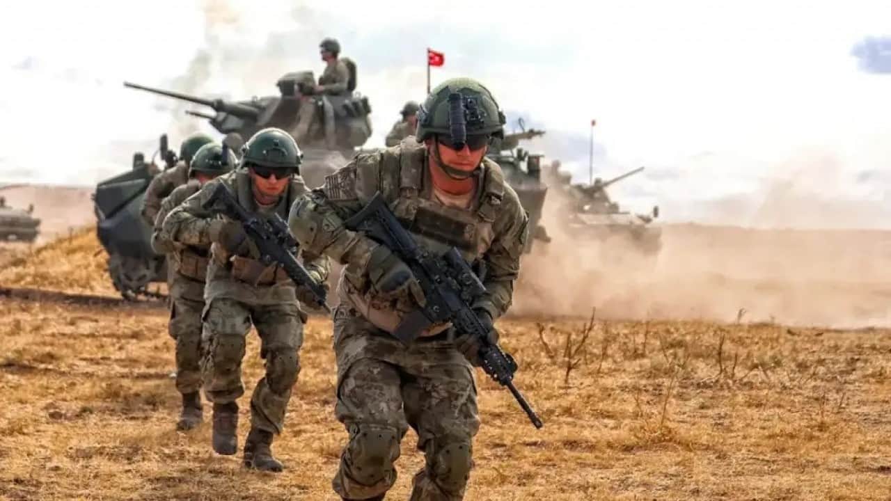 Foto - Peter Germanos uyardı: Türkiye İran değil, çatışma başlarsa asla kaldıramazsınız