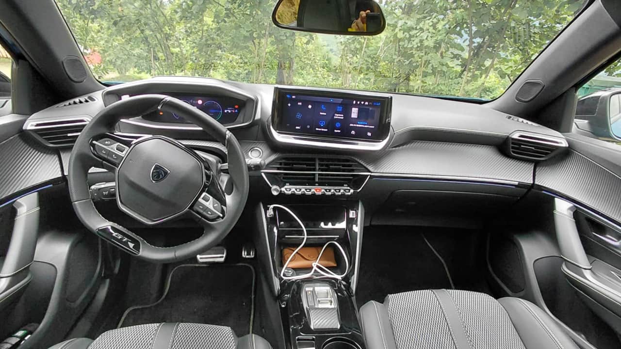 Foto - Peugeot 2008 ile 1.900 km! 145 HP hibrit gerçekten yetiyor mu? Uzun yoldan sonra kararım net!