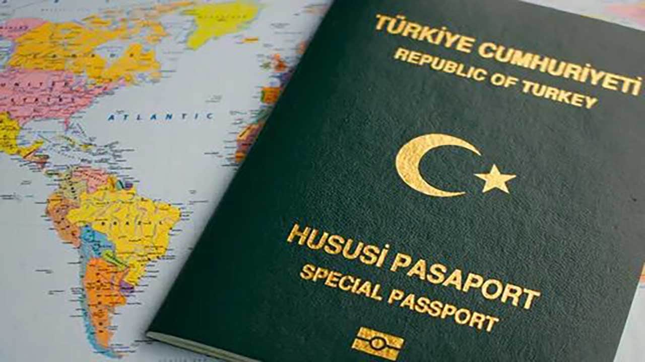 Foto - Pilot ve kabin memurlarının gözü Meclis'teydi! Bakan Abdulkadir Uraloğlu'ndan yeşil pasaport açıklaması geldi!