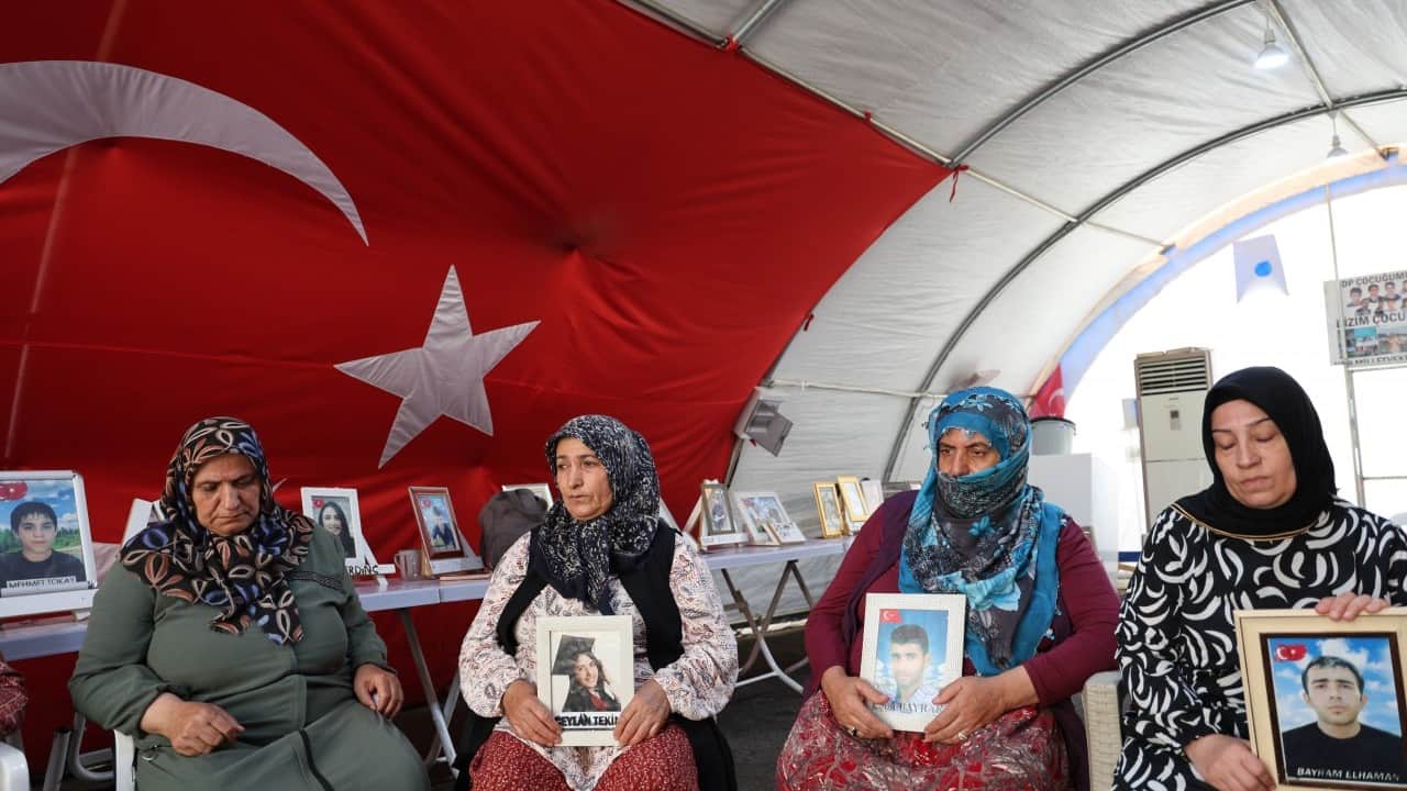 Foto - PKK ve YPG feshedildi! Diyarbakır annelerinden terörsüz Türkiye sevinci