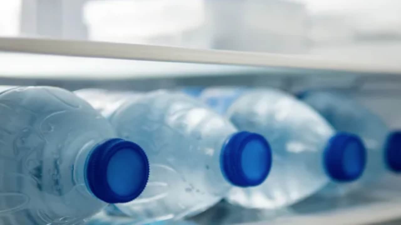 Foto - Plastik şişelerdeki o girintilerin asıl nedeni bakın neymiş! Bu ayrıntı çok şaşırtacak...
