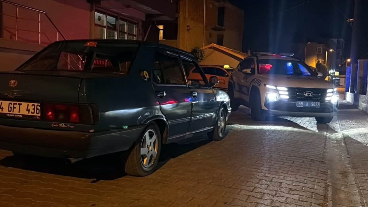 Foto - Polislerin gözü önünde… Alkollü sürücüden görülmemiş pişkinlik
