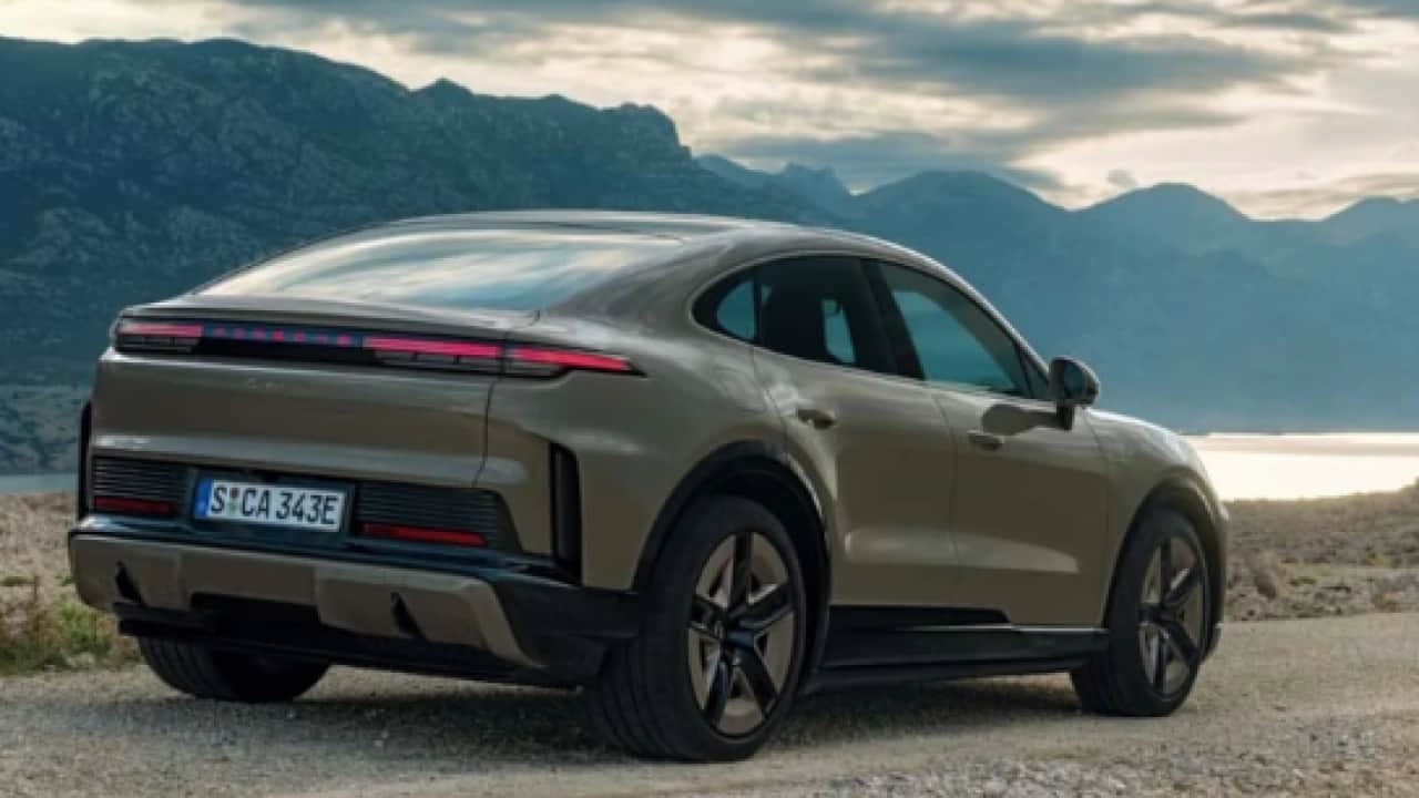 Porsche’den otomotivde devrim: Tek tuşla manuel vitese geçiş