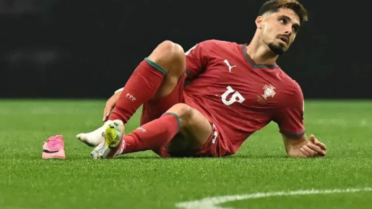 Foto - Portekizli yıldız dikkatleri üzerine çekmişti! Delik kramponun sırrı ortaya çıktı