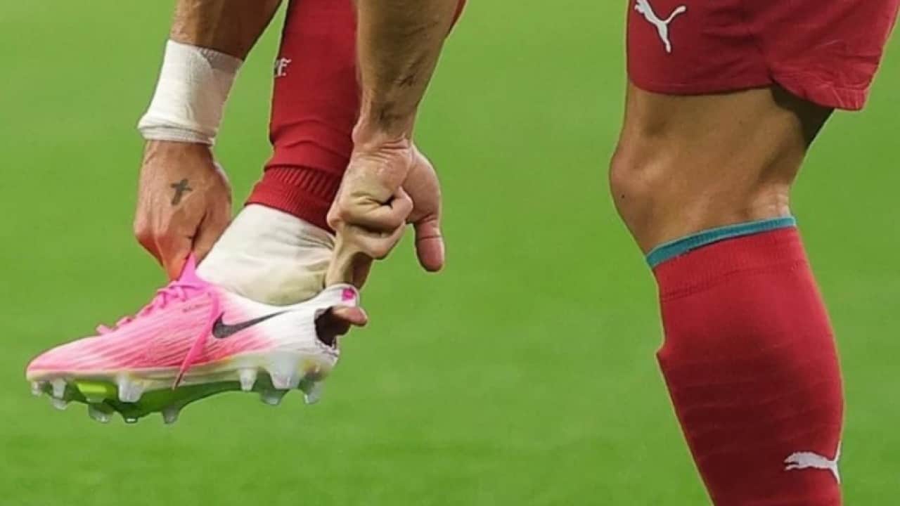 Foto - Portekizli yıldız dikkatleri üzerine çekmişti! Delik kramponun sırrı ortaya çıktı