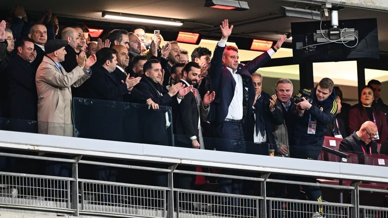 Foto - Pozitif test ile ilgili Sadettin Saran'dan gündemi sarsacak bir hareket daha!