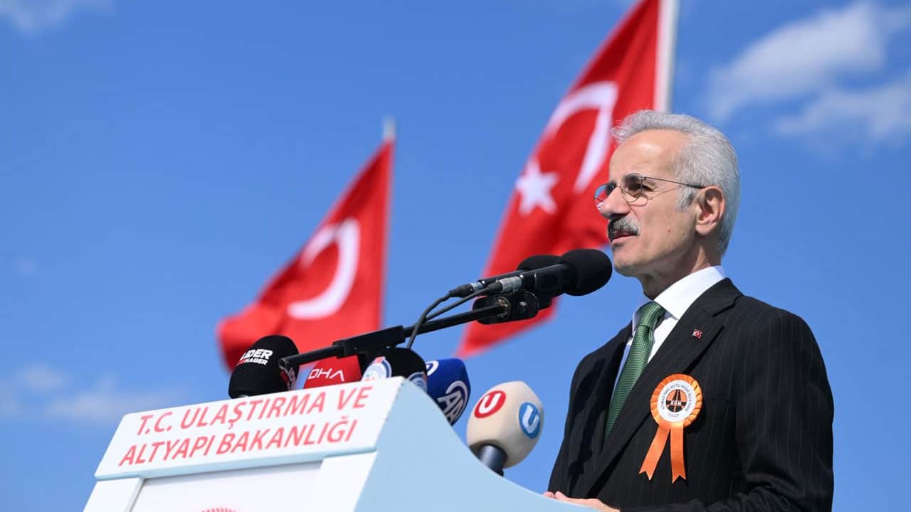 Foto - Projenin üçte biri tamam! 2 buçuk saatlik yol 36 dakikaya düşecek