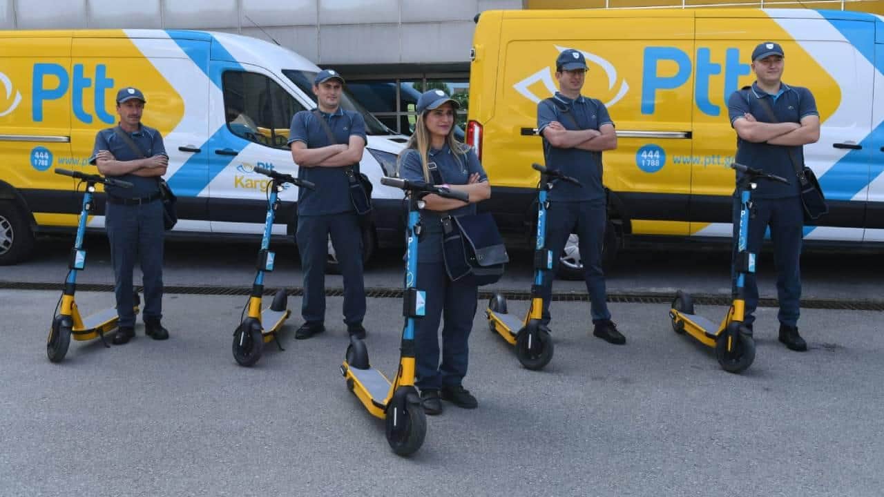 Foto - PTT dağıtımda skuterı çok sevdi 90 milyon gönderi sahiplerine teslim edildi