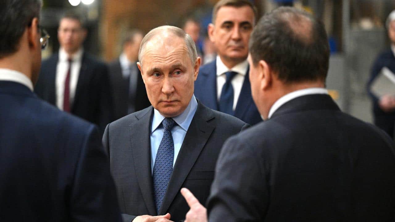 Foto - Putin'in yakın çevresinden şaşırtan hamle: Jetler peş peşe Türkiye havalandı