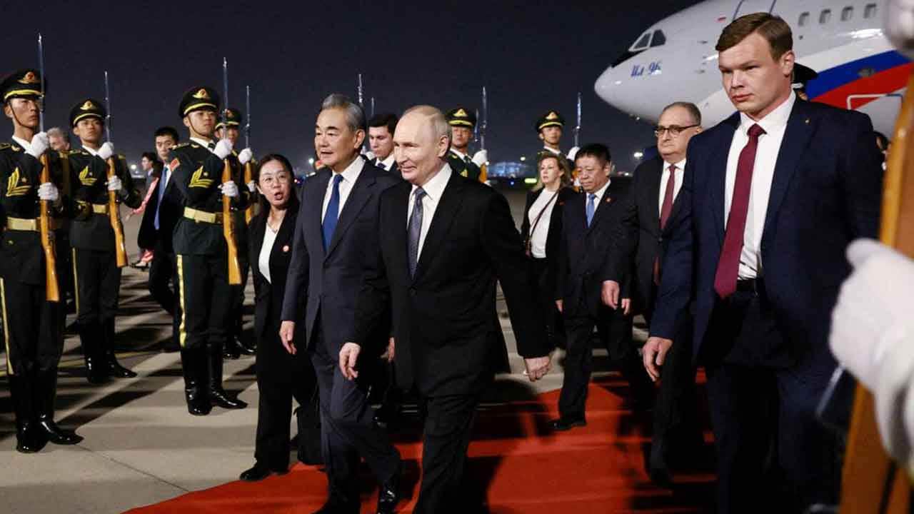 Foto - Putin'in yakın çevresinden şaşırtan hamle: Jetler peş peşe Türkiye havalandı