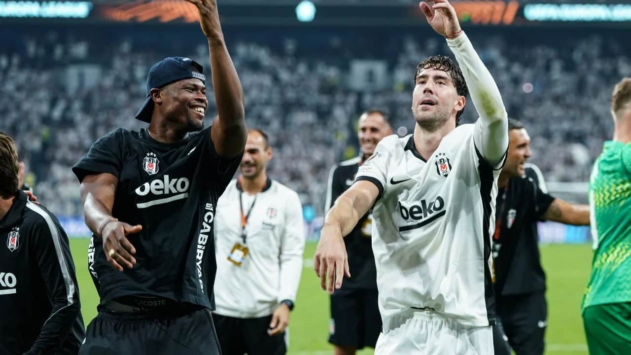 Foto - Rakipleri pek hoşlanmayacak artık: Fransızlar 4-1'lik hezimeti bıraktı, Beşiktaşlı futbolcuya hayran kaldı