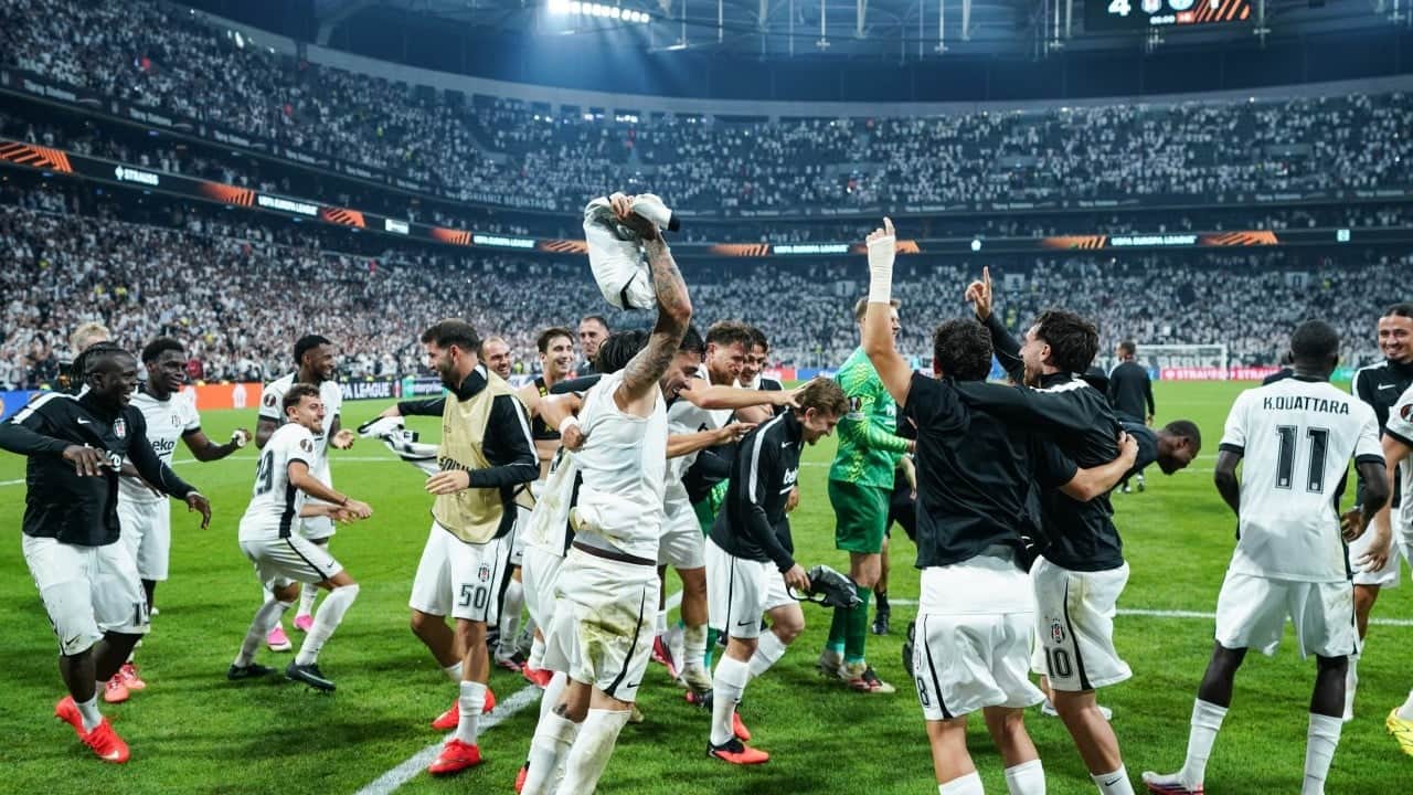 Foto - Rakipleri pek hoşlanmayacak artık: Fransızlar 4-1'lik hezimeti bıraktı, Beşiktaşlı futbolcuya hayran kaldı