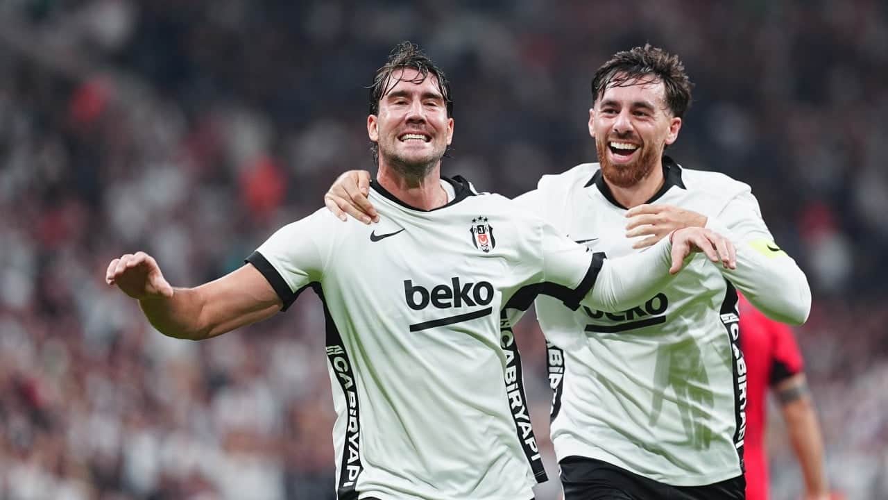 Foto - Rakiplerini golleriyle korkutacak Vlahovic'ten Beşiktaş itirafı: Kulübün renklerinden memnunum...
