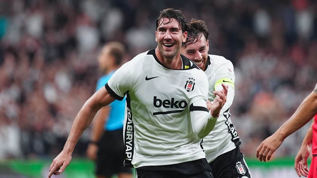 Foto - Rakiplerini golleriyle korkutacak Vlahovic'ten Beşiktaş itirafı: Kulübün renklerinden memnunum...